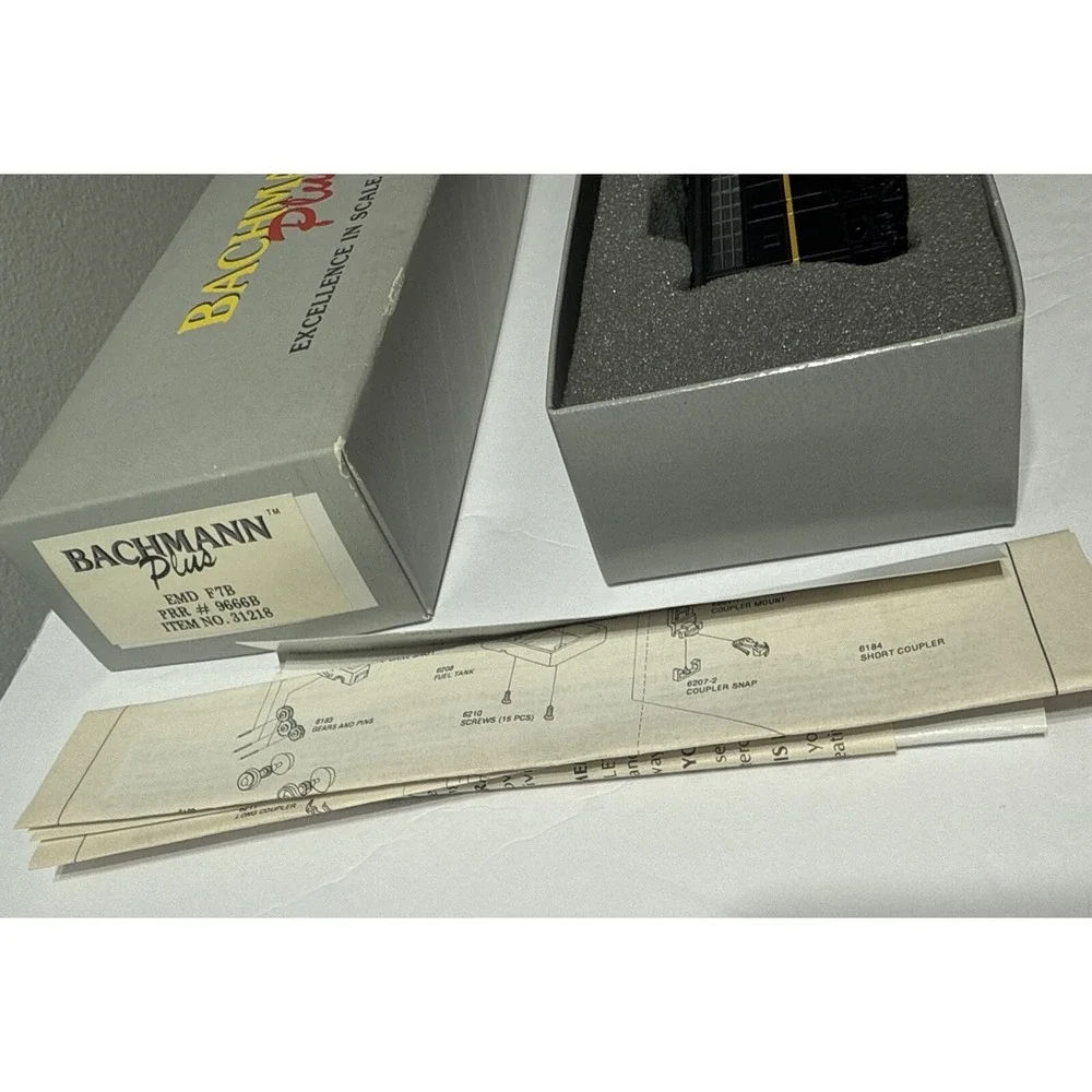 BACHMANN‎ Plus HO 31218 EMD F7B Pennsylvania PRR 9666B Boxed W/paperwork